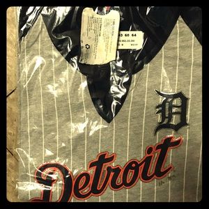 Detroit t shirt in Original wrapping